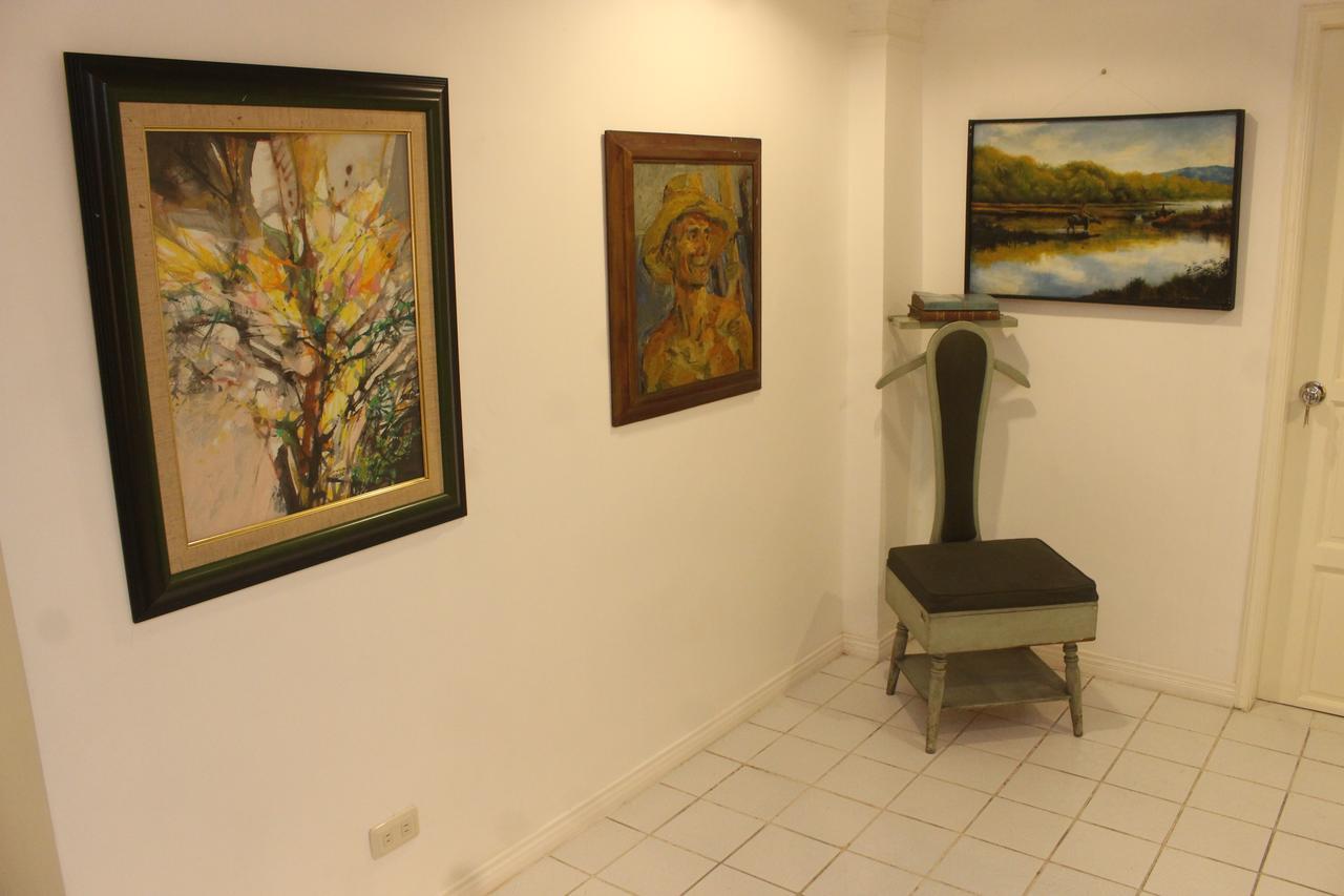 The White Bed And Breakfast Bacolod Exterior foto