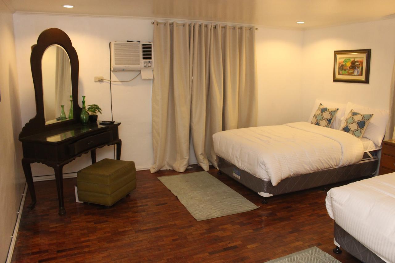 The White Bed And Breakfast Bacolod Exterior foto