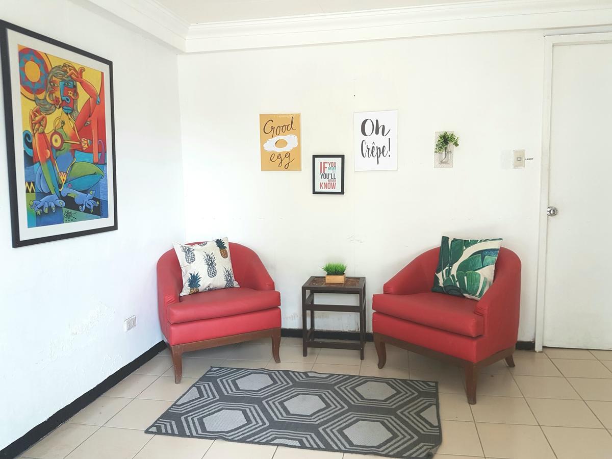The White Bed And Breakfast Bacolod Exterior foto